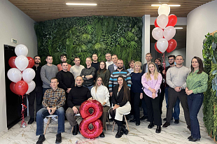 Компании OPTICOM 8 лет!